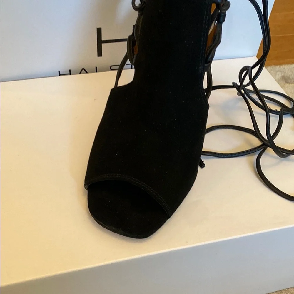 H by Halston chic modern